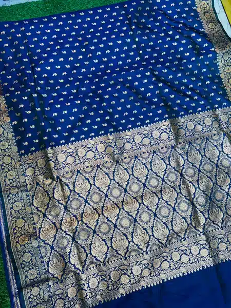 Soft quality Copper Silk Saree With Blouse piece