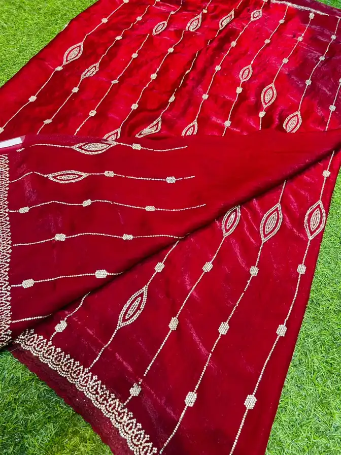 Soft quality Chiffon Party Wear Saree With Blouse piece - Image 2